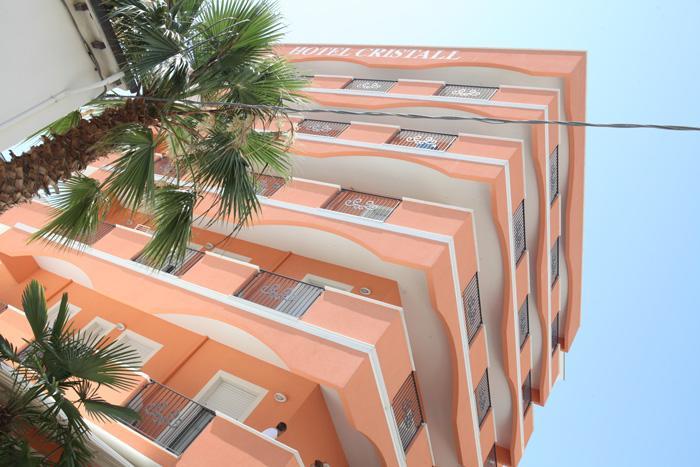 Hotel Cristall Сан-Бенедетто-дель-Тронто Екстер'єр фото
